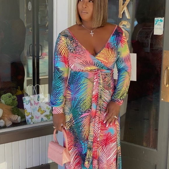 Tropical Sundress - Picture 2 of 3